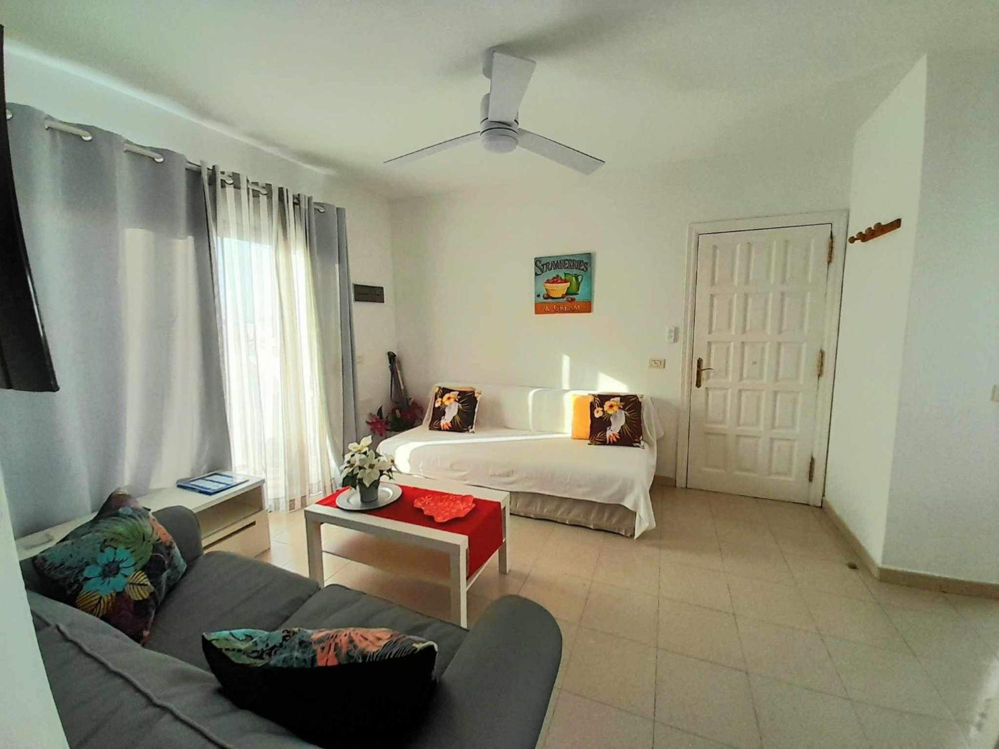 Apartment Vincent, Cozy And Sunny Over The Rooftops Puerto del Carmen  Exterior photo
