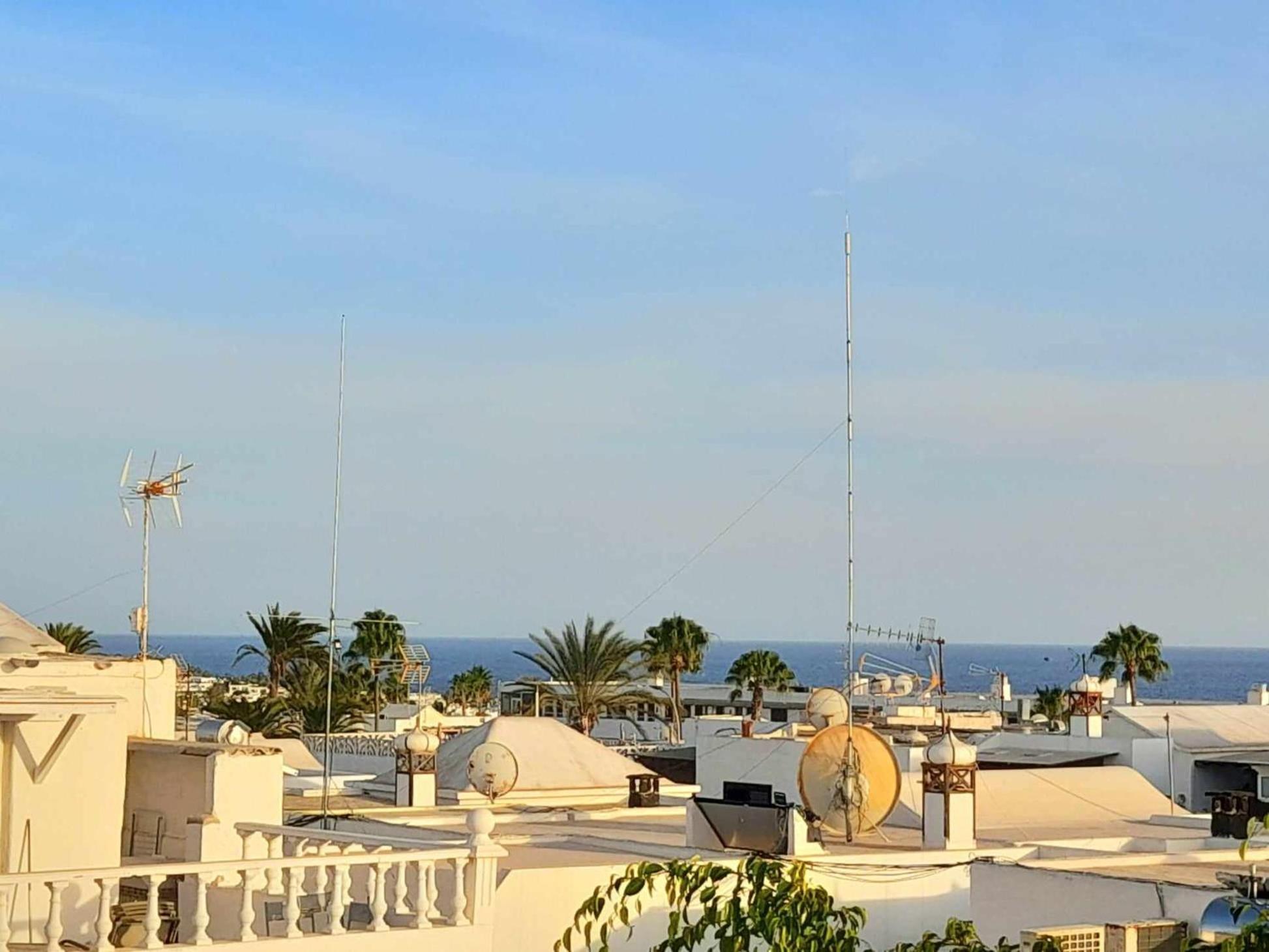 Apartment Vincent, Cozy And Sunny Over The Rooftops Puerto del Carmen  Exterior photo